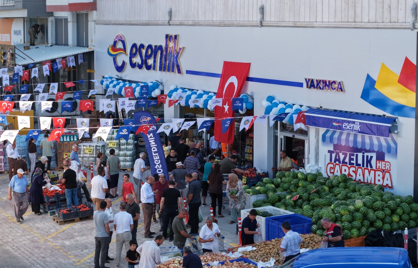 ESENLİK YAKINCA ŞUBESİ HİZMETE AÇILDI